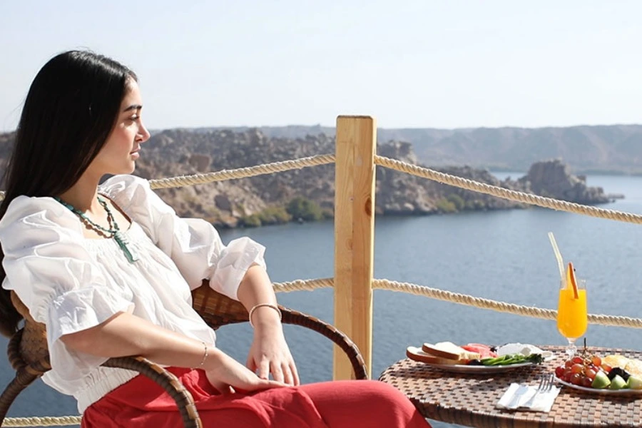 In-room Dining/Room Service In-room Dining/Room Service